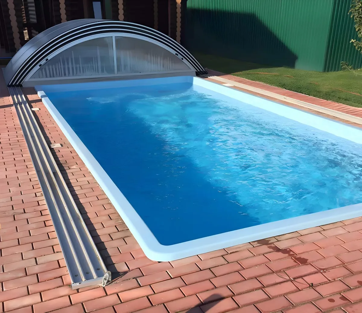 Laguna 7 — вечернее освещение в Челябинске